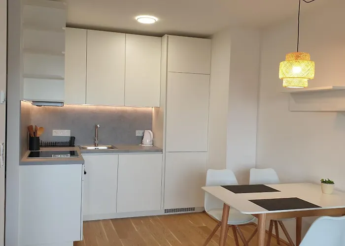 Neubauwohnung Donaustadt Апартаменти Відень